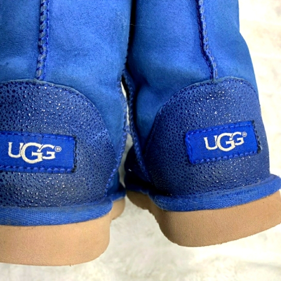 UGG size 3/5 Serein Short Blue Boots - Picture 2 of 6